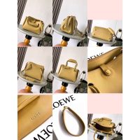 small Loewe Madrid convertible shopping handbag shoulder underarm tote in trapeze shape - 图片 3