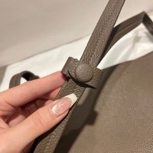 THE ROW Park Three Grained Leather Tote with Detachable Wristlet Pouch - 图片 8