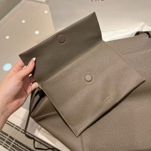 THE ROW Park Three Grained Leather Tote with Detachable Wristlet Pouch - 图片 9