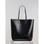 YSL minimalist open-top shoulder shopping tote chic resort beach tote in shiny calfskin - 图片 5