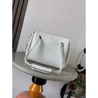 small Loewe Madrid convertible shopping handbag shoulder underarm tote in trapeze shape - 图片 5