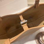 The Row Park Small Leather Tote minimalist bucket shopper handbag in pebbled calfskin - 图片 9