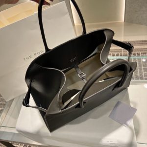 The Row Margaux 15 large capacity shopper handbag in box leather with protective feet - 图片 3