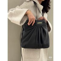 Loewe draped shoulder tote hottest vintage underarm hobo tote in lambskin - 图片 2