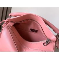 dual size Loewe puzzle edge top-handle tote handbag in rich pink with protective bar - 图片 6