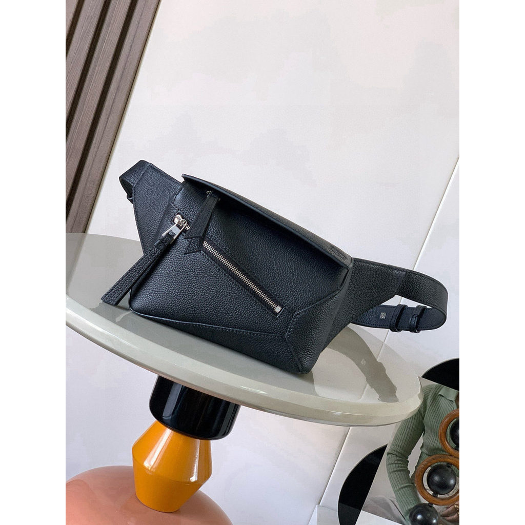 ph-11134201-820l6-mpa9hunk7takaa.jpg Loewe Mini Puzzle Bumbag bag utility unisex waist/chest belt bag - 图片 1