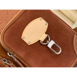 Louis Vuitton ostrich-effect rugged hiking rucksack versatile drawstring outdoor sport backpack - 图片 6