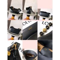 Loewe Ola shoulder underarm baguette delicate handy party pouch cosmetic clutch with donut chain - 图片 8