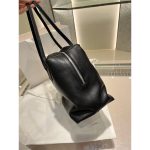 The Row Henri bag slouchy shoulder baguette tote - 图片 3