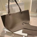 THE ROW Park Three Grained Leather Tote with Detachable Wristlet Pouch - 图片 2