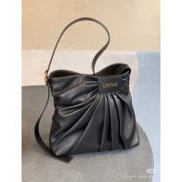 Loewe draped shoulder tote hottest vintage underarm hobo tote in lambskin - 图片 9