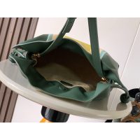 Loewe flamenco luck pouch drawstring cloudy cosmetic clutch crossbody bucket bag with coiled knot - 图片 8
