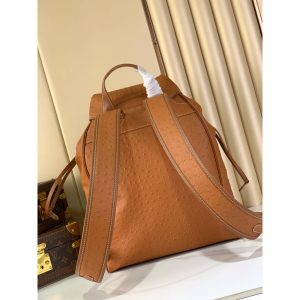 Louis Vuitton ostrich-effect rugged hiking rucksack versatile drawstring outdoor sport backpack - 图片 3