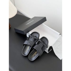 Chanel women's brown flat beach sandal 35-40