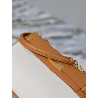 YSL Manhattan canvas underarm baguette in smooth box leather with protective studs - 图片 7