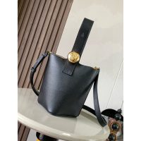 Loewe mini pebble bucket handbag minimalist bastket tote with adjustable handle - 图片 4