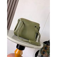 small Loewe Madrid convertible shopper handbag shoulder underarm tote with magnet closure - 图片 5