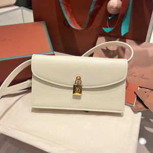 Loro Piana Extra Pochette envelope-style smartphone sling crossbody with padlock closure - 图片 3
