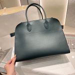 The Row Margaux 15 large capacity shopper handbag in box leather with protective feet - 图片 5