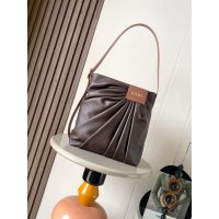 Loewe draped shoulder tote hottest vintage underarm hobo tote in lambskin - 图片 3
