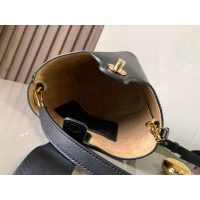Loewe mini pebble bucket handbag minimalist bastket tote with adjustable handle - 图片 5