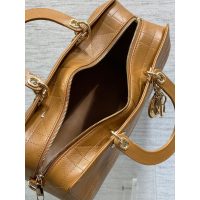 refined large Dior D-joy east-west shopper handbag travel cabin boarding luggage in lambskin - 图片 6