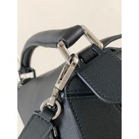 Loewe anagram fringed small puzzle handbag - 图片 9