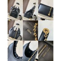 Loewe medium squeeze ruched shoulder tote bag with iconic donut chain - 图片 6