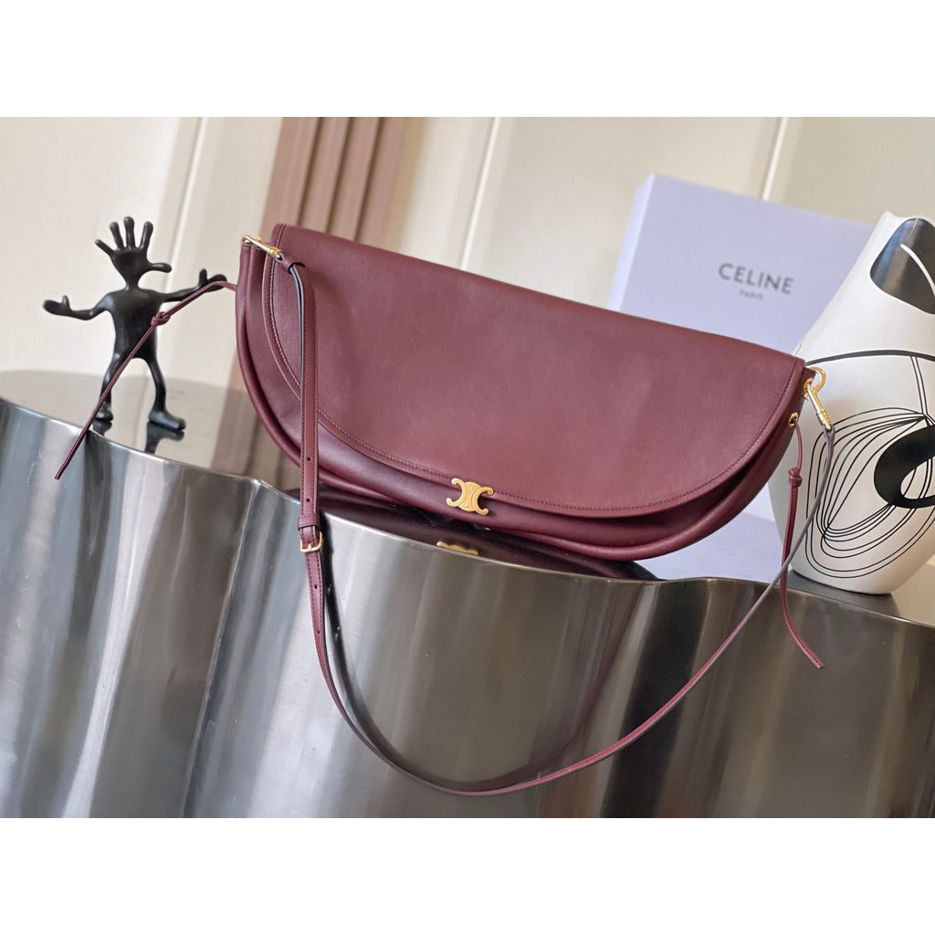 ph-11134201-820ld-mpa8evajqz9cad.jpg Celine triomphe halfmoon cocktail clutch stylish women's crossbody flap saddle bag magnetic closure - 图片 1