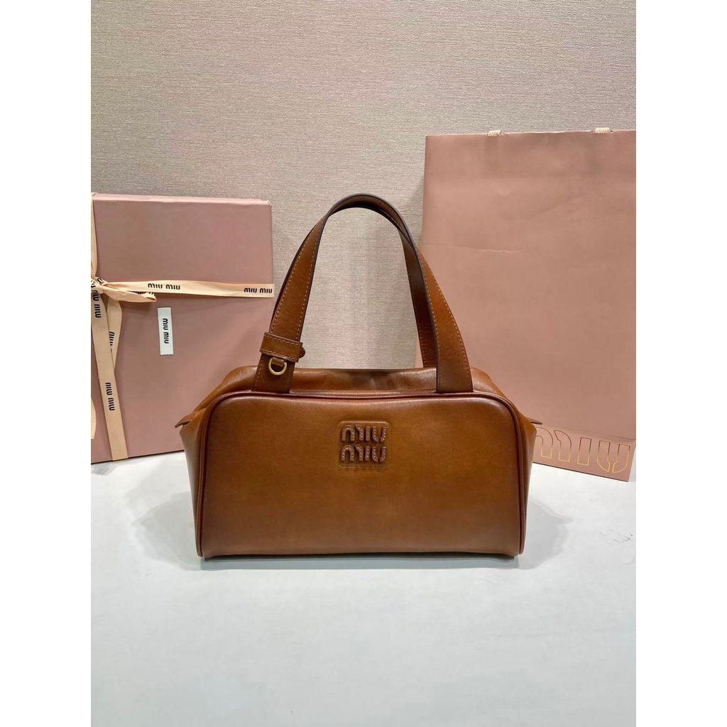ph-11134201-820ld-mpa8h4ncpmvj8f.jpg MIu vintage bowling top handle bag Boston shopper handbag tote with antique gold metalware - 图片 1