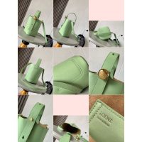 Loewe mini pebble bucket tote sling crossbody shoulder basket tote with adjustable handle - 图片 7