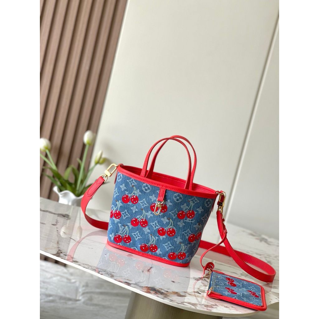ph-11134201-820le-mpa8br3thgqpef.jpg M14997 Neverfull women's medium shopper tote reversible summer beach tote with detachable coin pouch - 图片 1