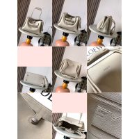 Loewe medium Madrid convertible shopper handbag with protective feet and magnet snap button - 图片 8
