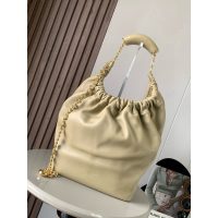 Loewe medium squeeze ruched shoulder tote bag with iconic donut chain - 图片 4