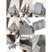 small Loewe convertible hammock tote in pebbled calfskin - 图片 9