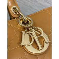 refined large Dior D-joy east-west shopper handbag travel cabin boarding luggage in lambskin - 图片 4