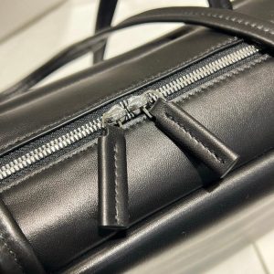 THE ROW Astra Bowling handbag shoulder underarm baguette tote in polished saddle leather - 图片 8