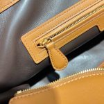 THE ROW Astra Bowling handbag shoulder underarm baguette tote in polished saddle leather - 图片 5