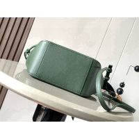 Loewe mini hammock hobo tote underarm baguette with dual strap for versatile carry - 图片 3