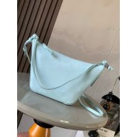 Loewe mini hammock hobo tote underarm baguette with dual strap for versatile carry - 图片 6