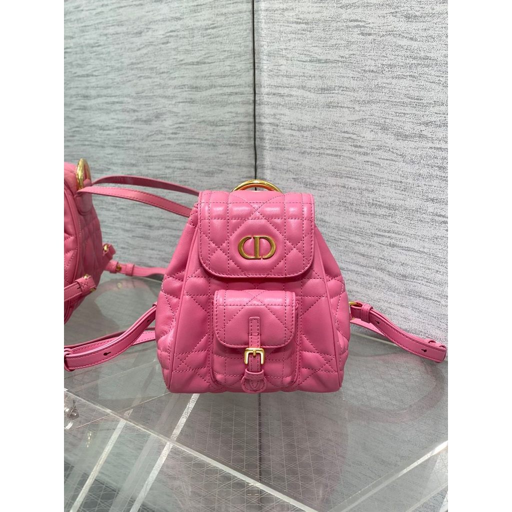ph-11134201-820lg-mpa9o8xcds7h32.jpg Dior caro series quiled mini drawstring flap backpack full inclusion - 图片 1