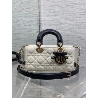 double size Myabcd Dior quiled eas-west shopper handbag with enamel-plated charm