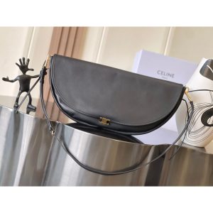 Celine triomphe halfmoon cocktail clutch stylish women's crossbody flap saddle bag magnetic closure - 图片 3