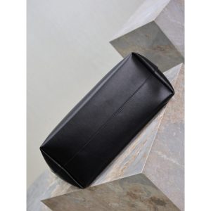 YSL refined open bucket hobo tote minimalist urban casual shoulder shopper tote with matched pouch - 图片 5
