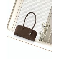 Loewe amazona 31 suede underarm baguette hobo bag gym bowling handbag with protective feet - 图片 3