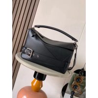 dual size Loewe biker puzzle shopper handbag shoulder flap military messenger with protective feet - 图片 3