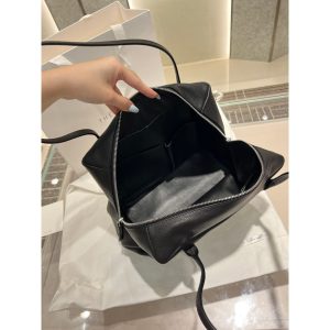 The Row Henri bag slouchy shoulder baguette tote - 图片 4