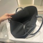 THE ROW Park Three Grained Leather Tote with Detachable Wristlet Pouch - 图片 4