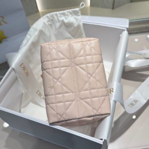 Dior Small Toujours Vertical Tote Bag slouchy mini bucket handbag in quilted calfskin - 图片 5