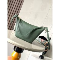 Loewe mini hammock hobo tote underarm baguette with dual strap for versatile carry - 图片 2